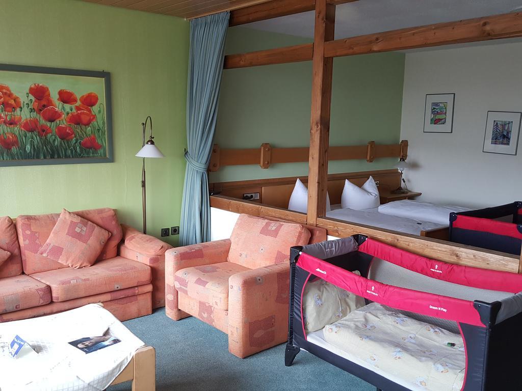 Hostel Am Schoenenberg Lenzkirch Eksteriør billede